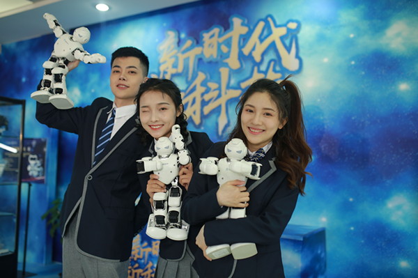 教學(xué)研發(fā)顯實(shí)力，新華互聯(lián)網(wǎng)科技五大<a href=http://njxh.cn target=_blank class=infotextkey>專業(yè)</a>特色學(xué)院亮點(diǎn)解析！