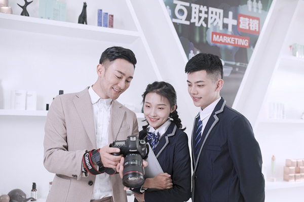 適合女生學(xué)習(xí)的<a href=http://njxh.cn target=_blank class=infotextkey>專業(yè)</a>，就業(yè)率高前景好，學(xué)起來有優(yōu)勢