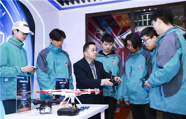 2020高考填報志愿選什么<a href=http://njxh.cn target=_blank class=infotextkey>專業(yè)</a>好？互聯(lián)網(wǎng)行業(yè)占大頭！