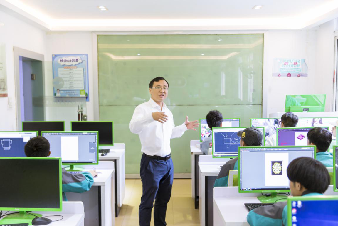 <a href=http://njxh.cn target=_blank class=infotextkey>專業(yè)</a>榜樣 | 砥礪前行 時代風(fēng)向！