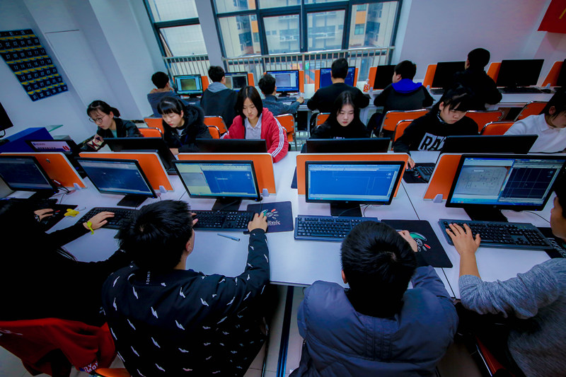 學全媒體運營<a href=http://njxh.cn target=_blank class=infotextkey>專業(yè)</a>，為什么要來南京新華？