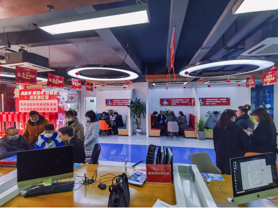 南京新華電腦專修學院330校園專場咨詢?nèi)栈顒映晒εe辦！