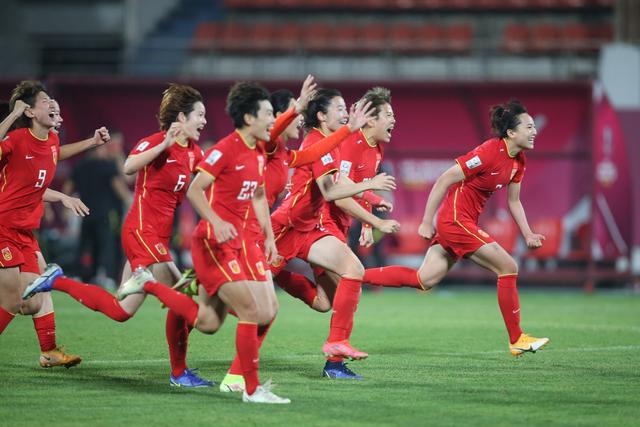 中國女足闖進亞洲杯決賽，滿滿的女性力量!