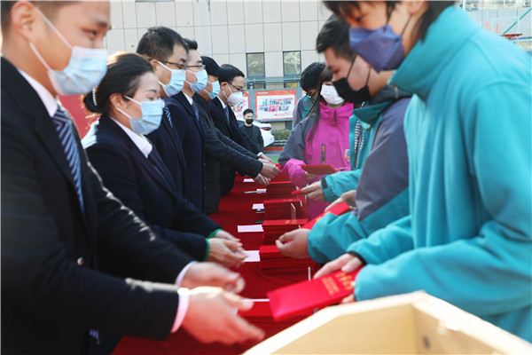 知行合一，榜樣力量——南京新華2022年度學生工作總結暨表彰大會圓滿落幕！