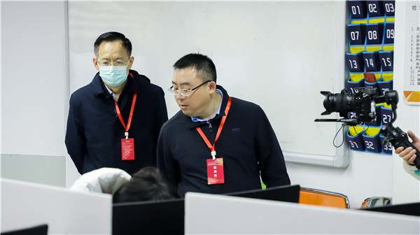 2022年江蘇省廣告行業(yè)設(shè)計(jì)制作職業(yè)技能競(jìng)賽暨全省“紫金獎(jiǎng)”公益?zhèn)鞑ピO(shè)計(jì)大賽在南京新華隆重舉行！
