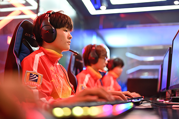 孩子愛(ài)玩游戲?qū)W什么<a href=http://njxh.cn target=_blank class=infotextkey>專(zhuān)業(yè)</a>比較好