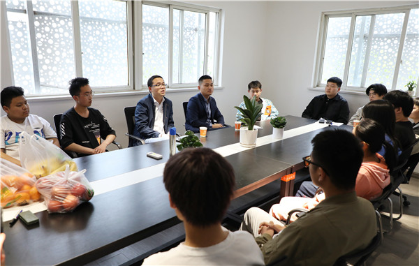 暖心回訪見證成長(zhǎng)，愛與責(zé)任一路相隨
