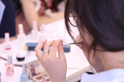 十五六歲沒學歷沒背景？選對賽道照樣改寫人生