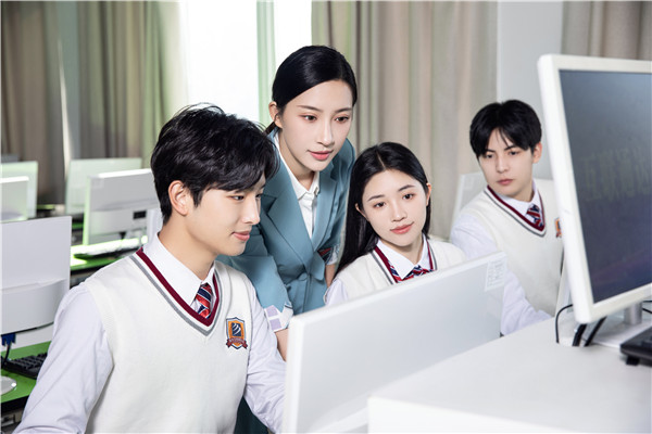 高中生學(xué)技術(shù)上什么學(xué)校好
