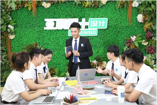 【媒體關(guān)注】職業(yè)教育教學(xué)“趕考”新時代，新華真實訓(xùn)品質(zhì)贏人