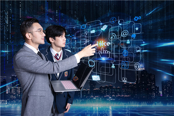 成績不理想？別擔(dān)心！高技術(shù)人才未來更吃香！