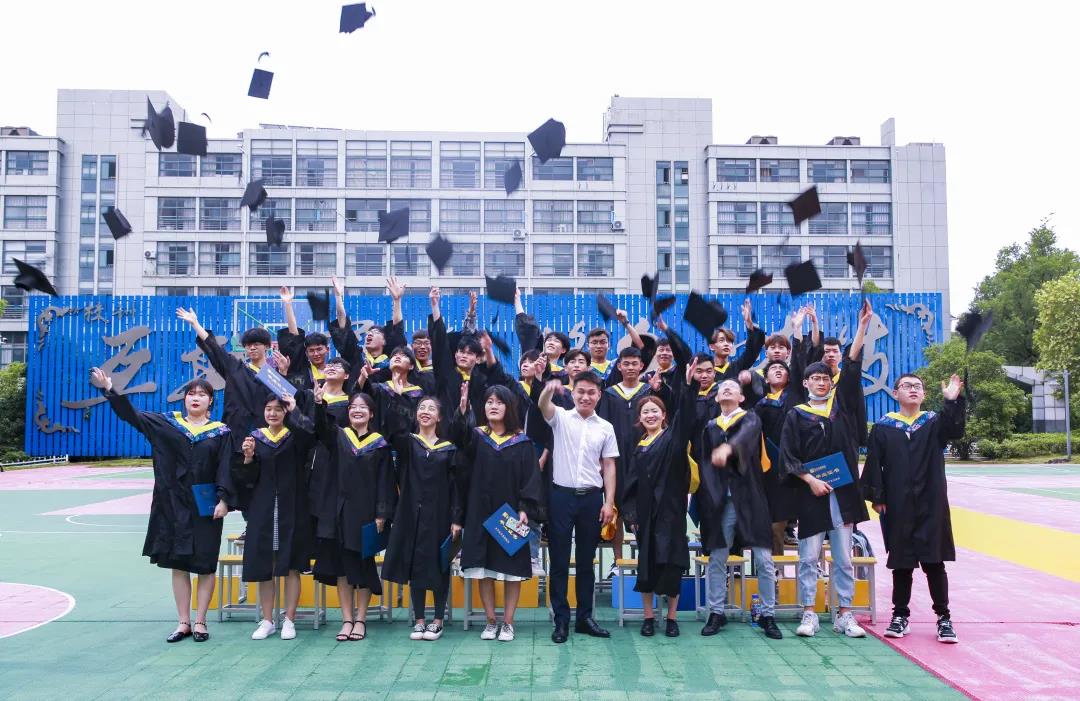 青春不散場，給新華時光的專屬回憶