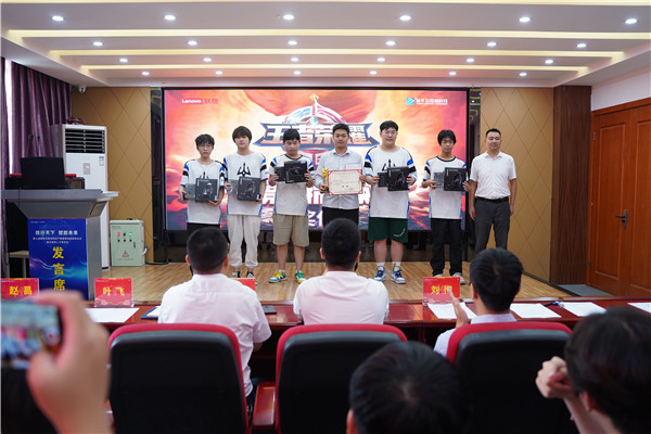 恭喜！我校學(xué)生代表隊榮獲2023 年“迎亞運”新華電腦教育王者榮耀電競對抗賽亞軍